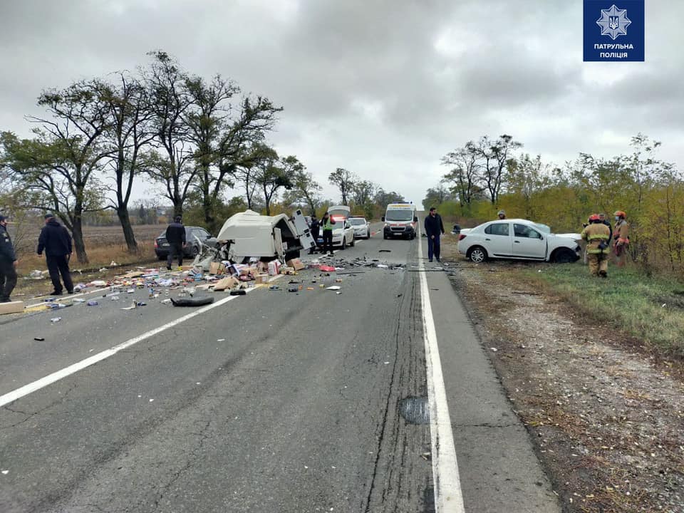 Залишайся вдома: коли на львівських дорогах найчастіше трапляються смертельні аварії фото 1