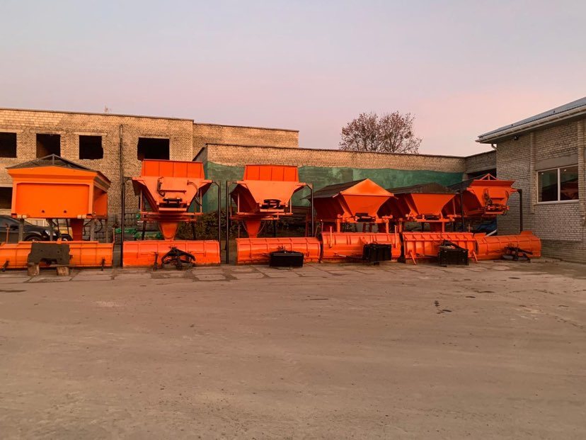 У Львові снігоприбиральна техніка розпочала цілодобове чергування. Фото: Львівська міськрада