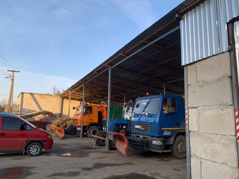 У Львові снігоприбиральна техніка розпочала цілодобове чергування. Фото: Львівська міськрада