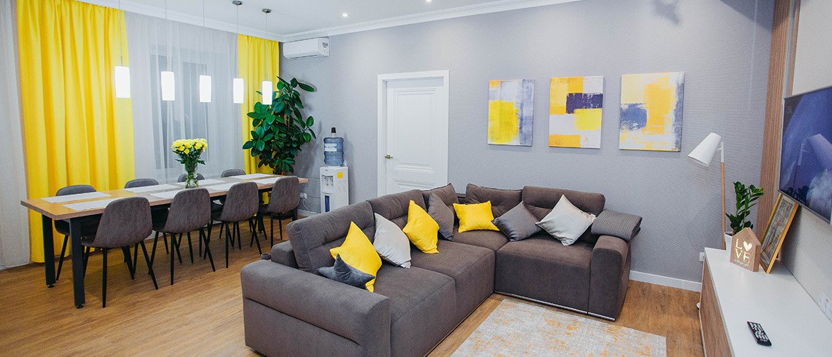 Не лише в коридорах: де в українських лікарнях можуть перебувати батьки хворих дітей.