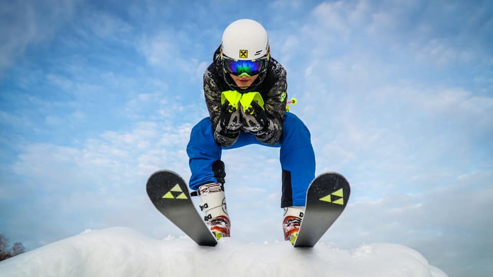 Цього тижня на Львівщині розпочне зимовий сезон гірськолижний курорт Буковиця. Фото: Bukovytsia