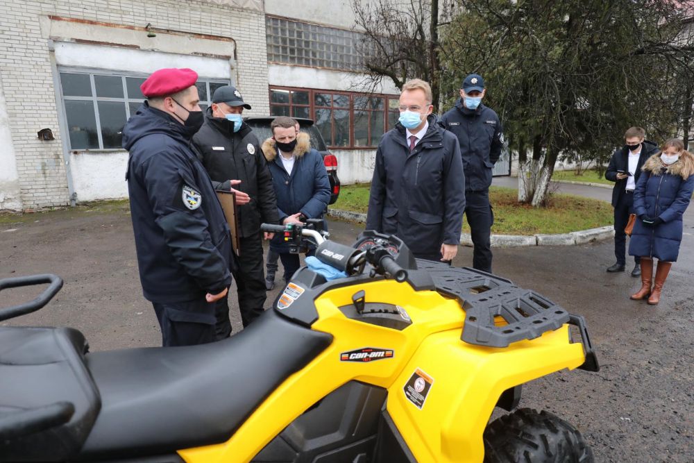 Мерія Львова придбала для поліції п'ять нових автомобілів. Фото: Львівська міськрада