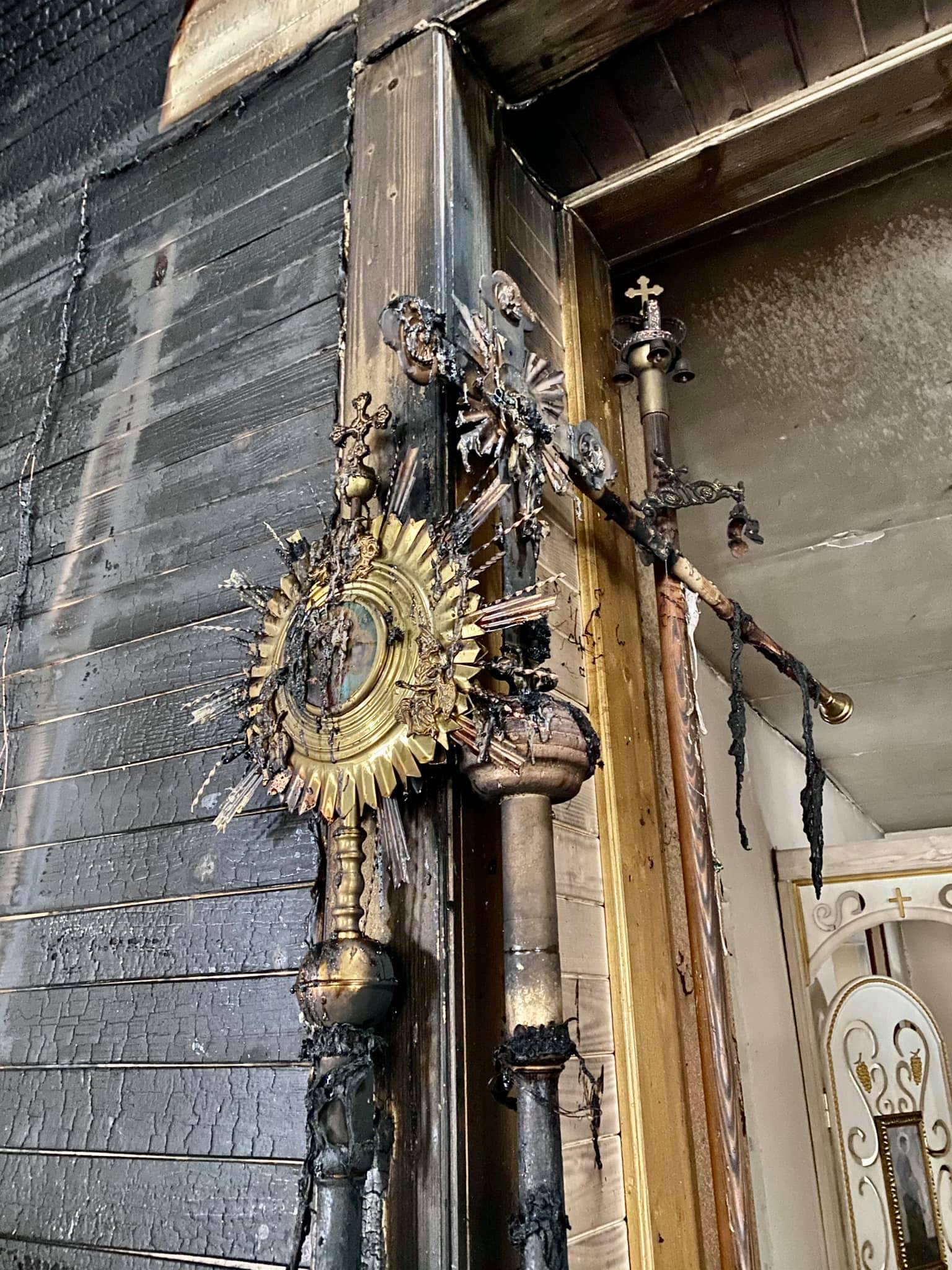 У Стрию згоріла дерев'яна церква. Фото: отець Михайло Глов'як.