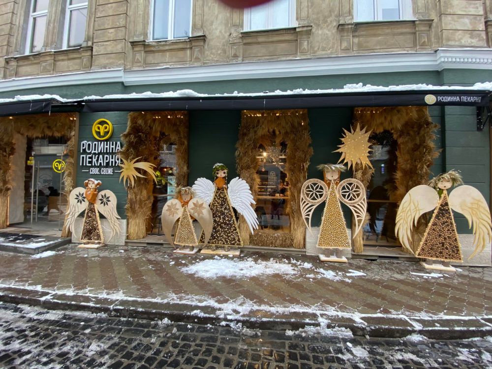 Янголи на Краківські у Львові.