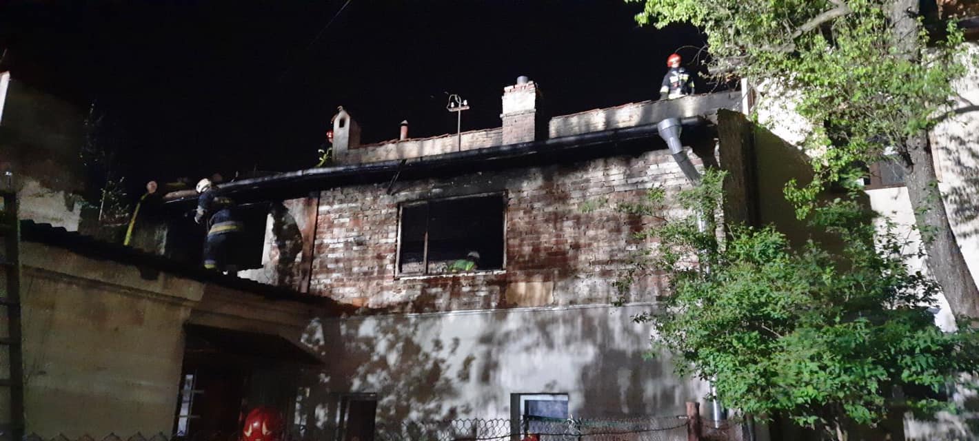 Згоріло обличчя: у Франківському районі Львова сталася пожежа. Фото: ДСНС Львівщини.