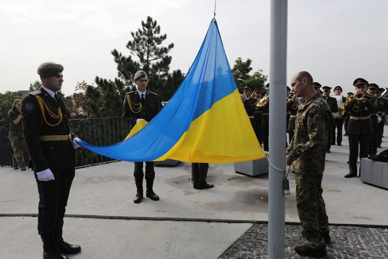 Львів святкує День Державного прапора України – фото та відео з центру міста.