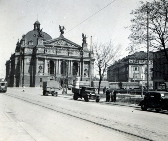Опубліковані фото Львова 1942 року. Фото: fortepan.hu.