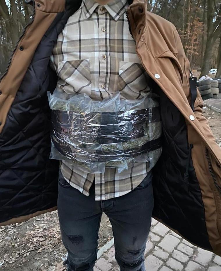 На Львівщині під час війни виявили нарколабораторію.