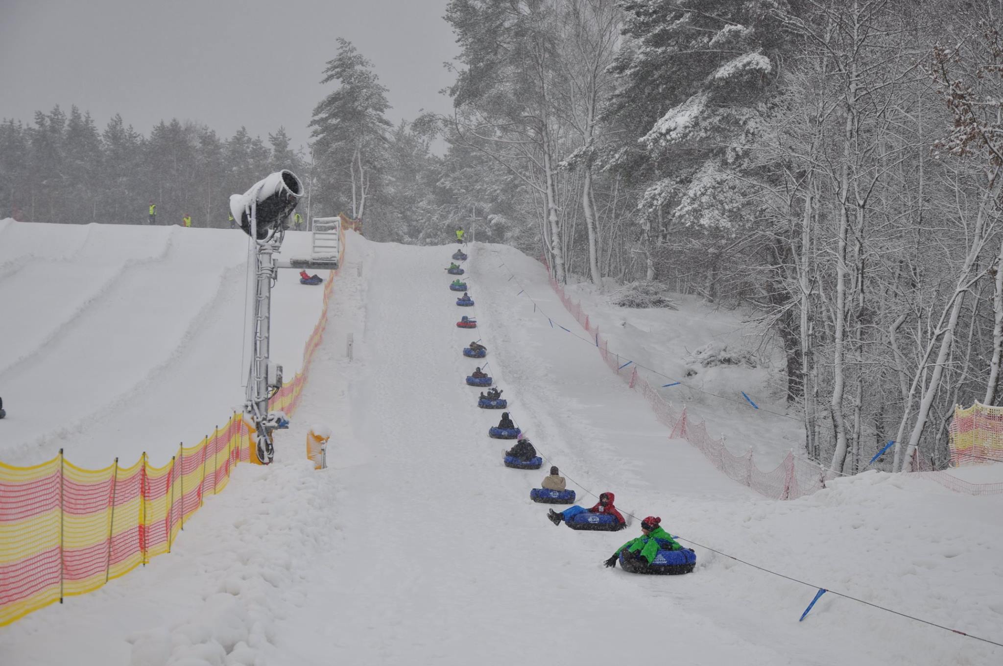 Де львів’янам покататися на сноутюбах: локації та ціни