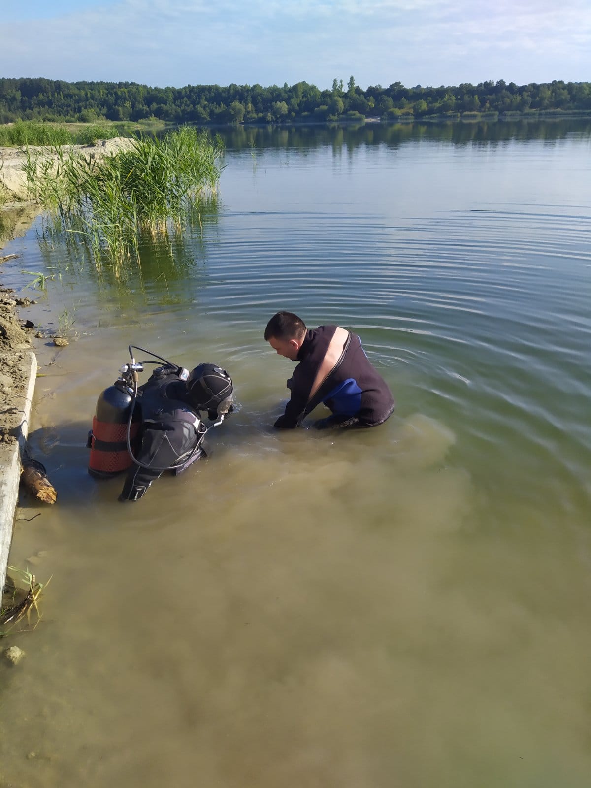 Під час нічного купання у Ясниському кар'єрі втопився чоловік.