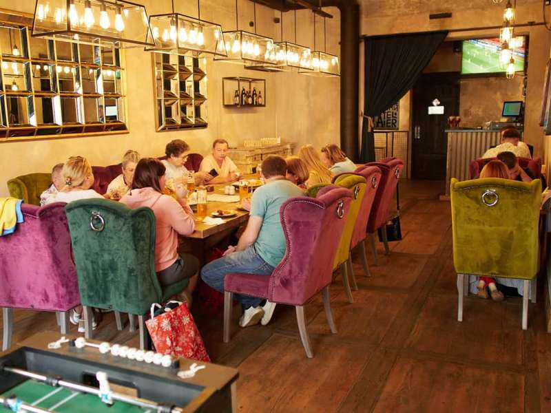 На площі Ринок у Львові відкрилася пивна ресторація.