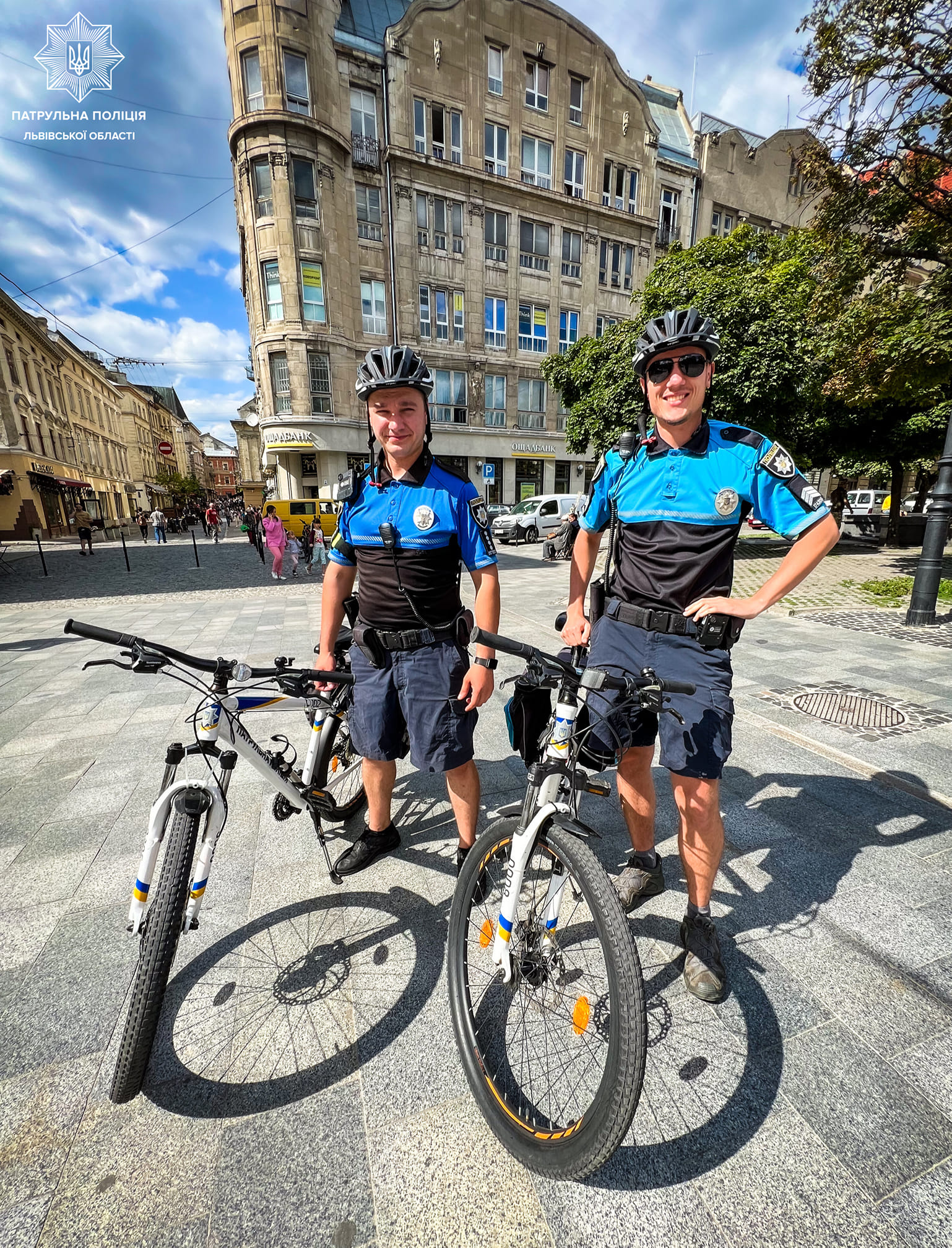 У Львові 77-річний батько загубив 7-річного сина.