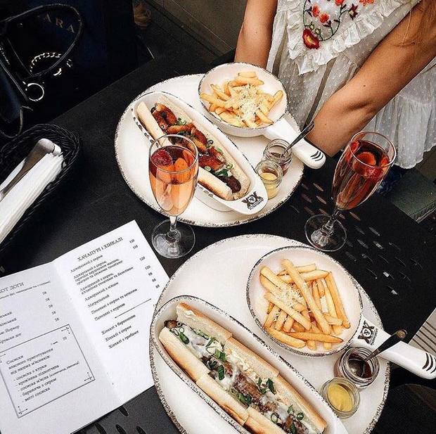 Шампанерія Х&Х у Львові вже не працю.