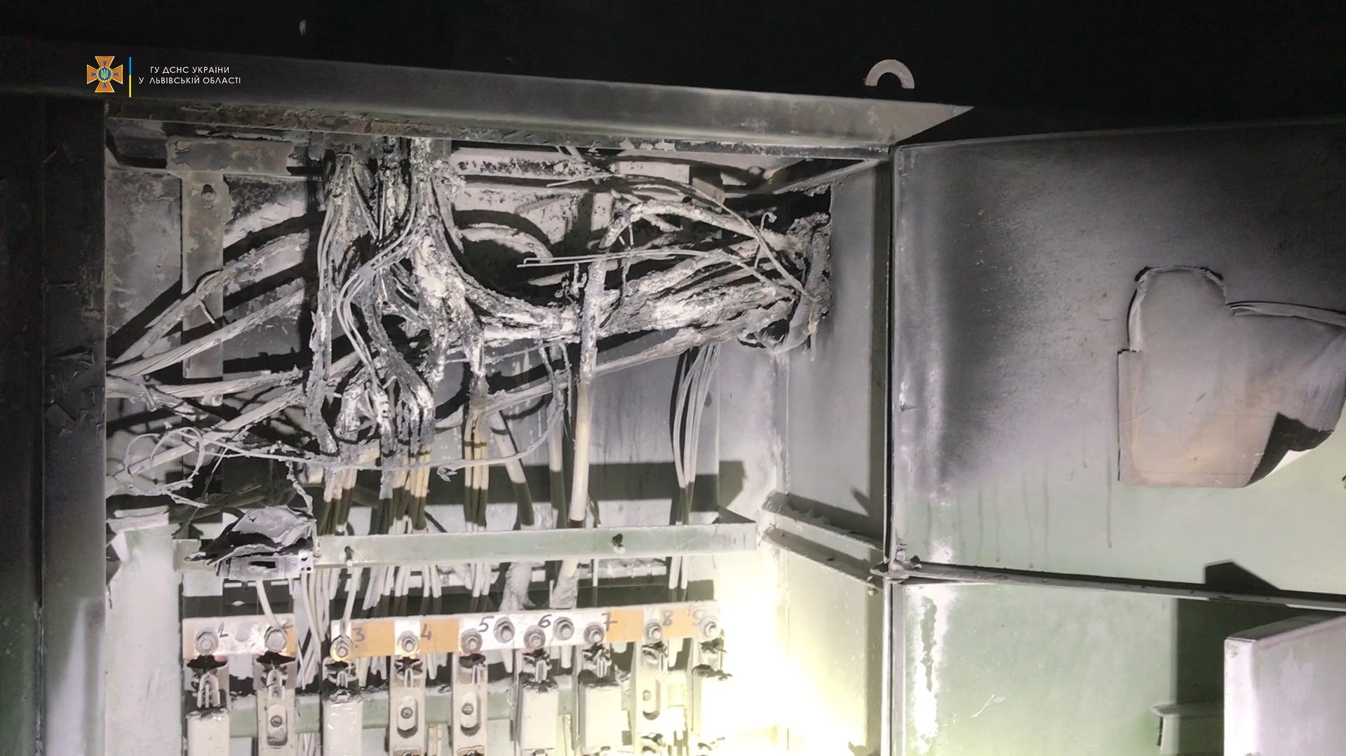 У Львові горить школа.