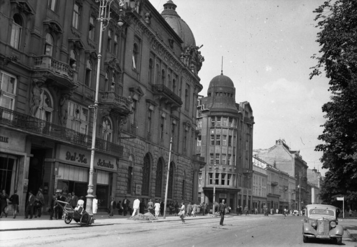 Опубліковані фото Львова 1942 року. Фото: fortepan.hu.