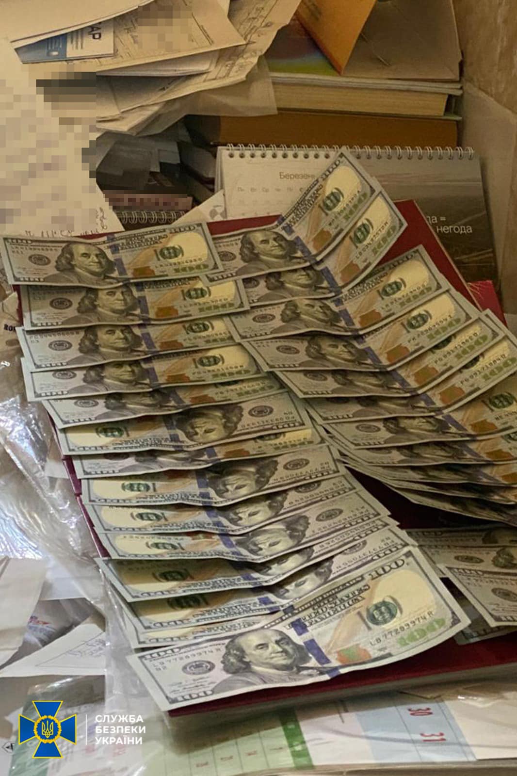 У кабінеті львівської лікарки вилучили понад 2,2 мільйони готівки.