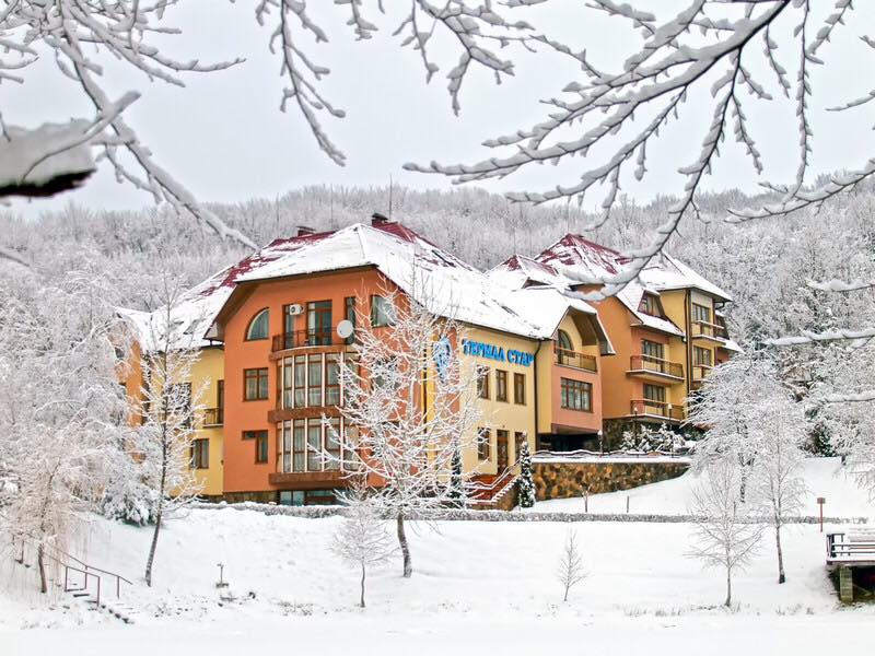 Санаторно-оздоровчий комплекс «Термал Стар» у селі Нижнє Солотвино.