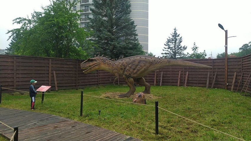 У Трускавці відкрили Парк "живих" динозаврів.