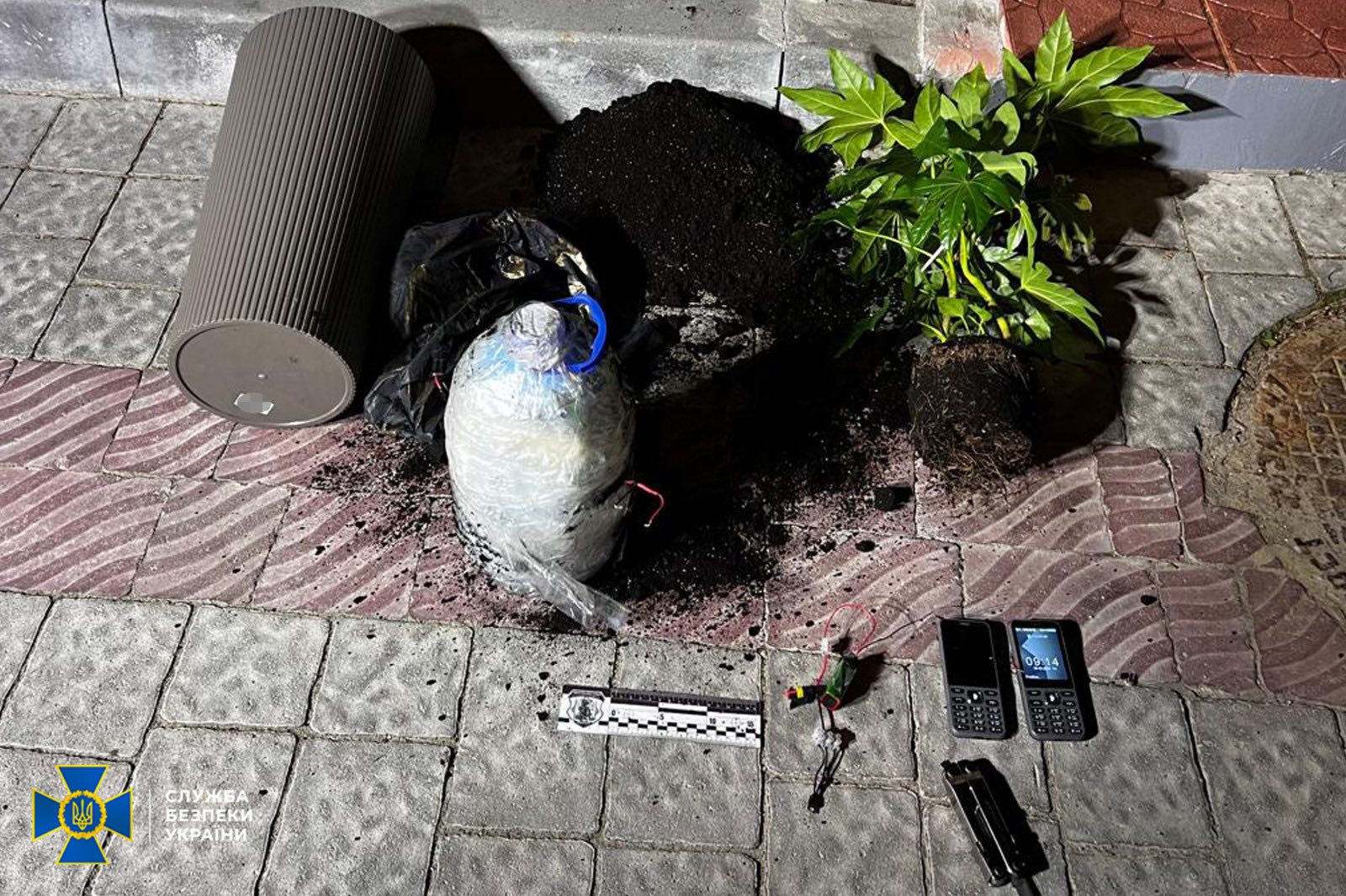 У Львові двоє неповнолітніх на замовлення Росії намагалися підірвати будинок військового.