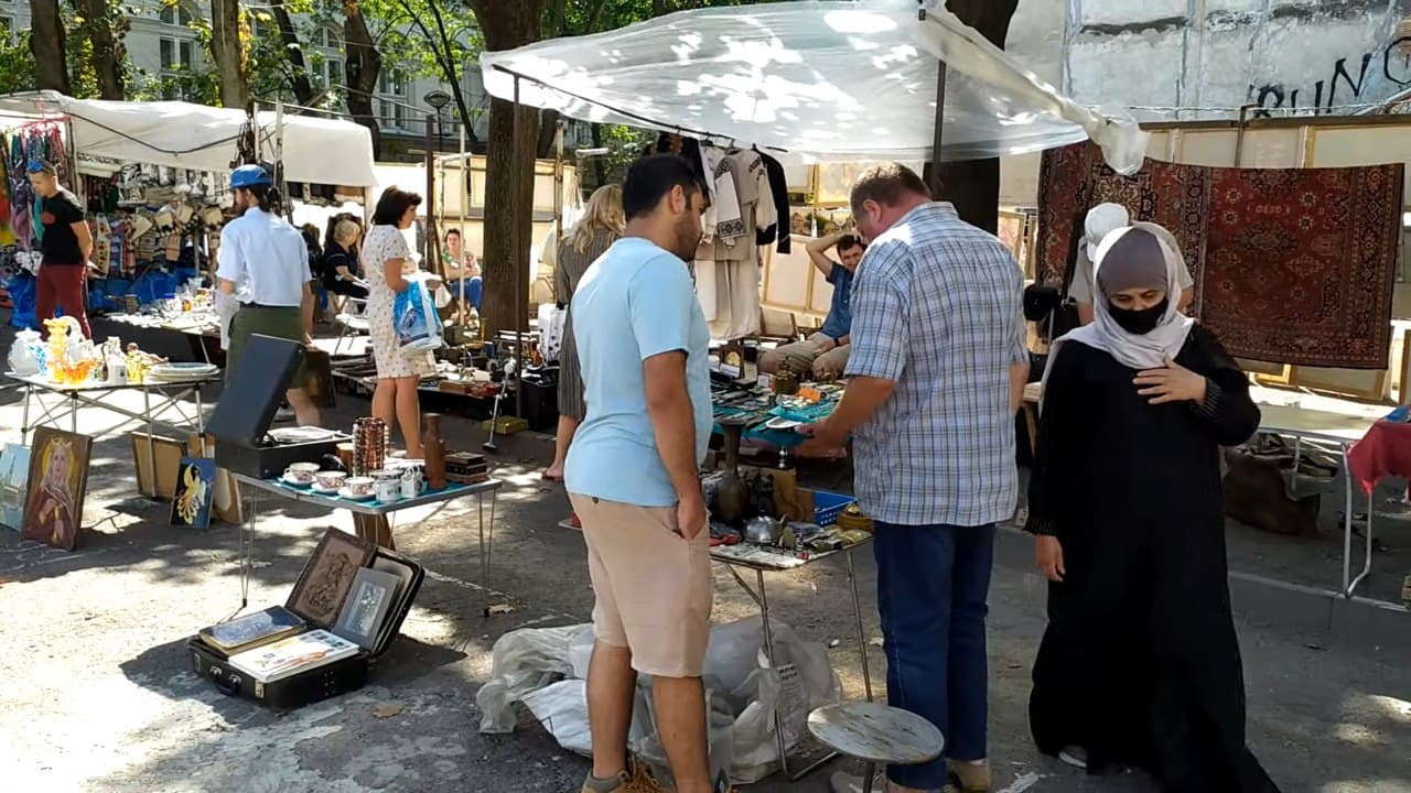 Як розважаються туристи з Саудівської Аравії у Львові. Фото: Юрій Богун