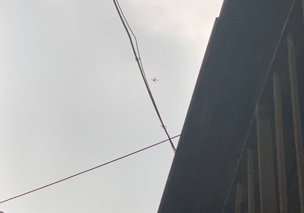 У небі над Львовом помітили дрон.