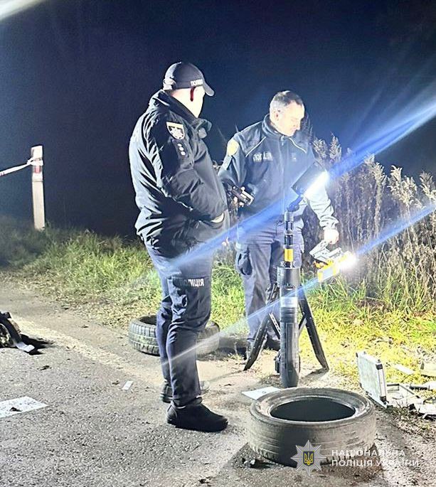 У Рудках водій під час спілкування з поліцією підірвав гранату.