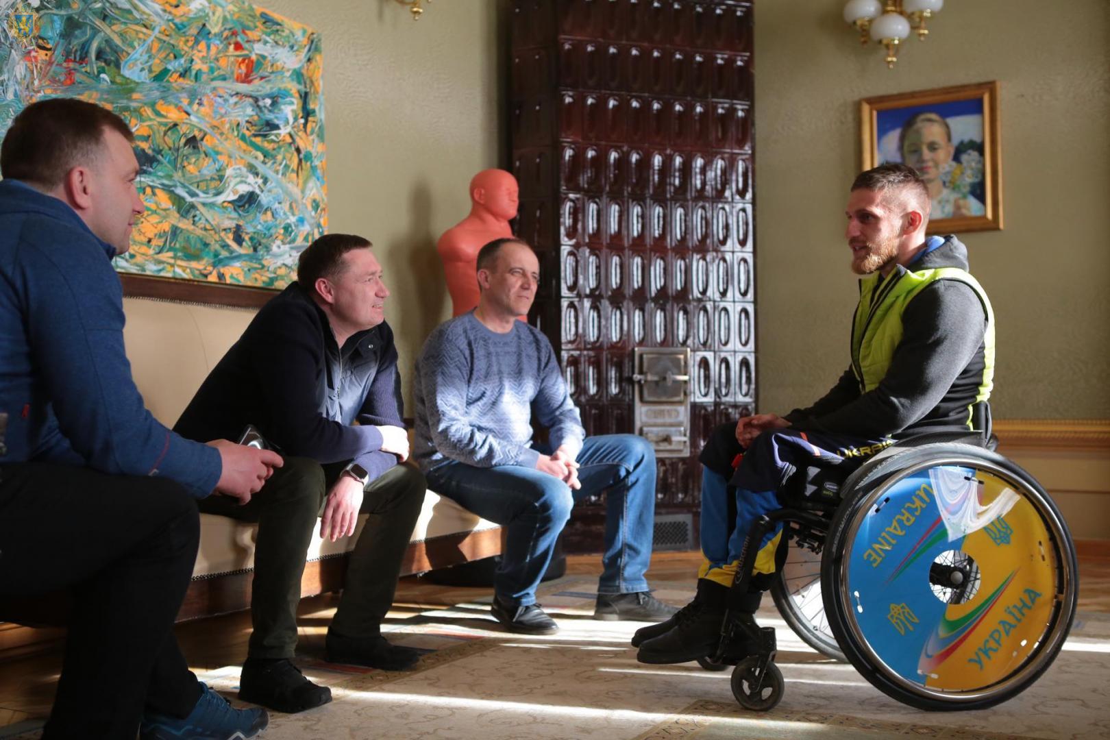 Василь Кравчук зі Сколівщини привіз золоту медаль із XIII Зимових Паралімпійських Ігор.