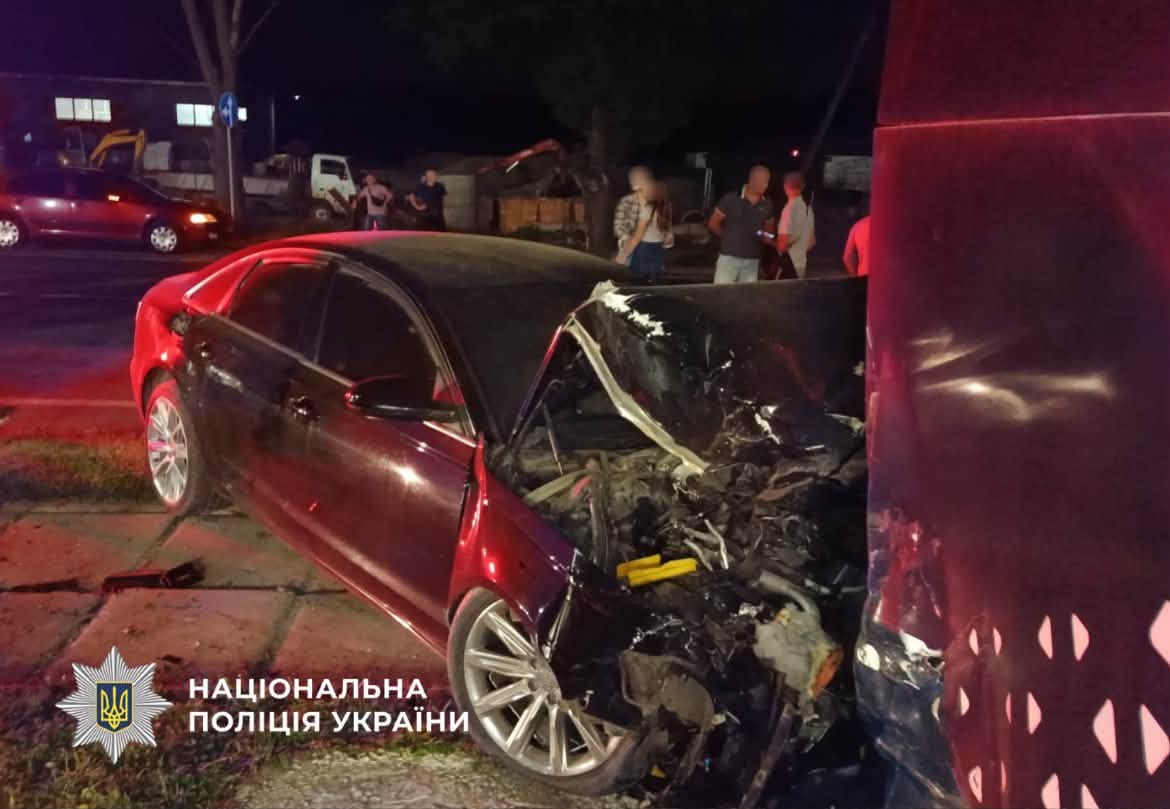 У Рудках зіткнулися два автомобілі: є загиблі і травмовані.