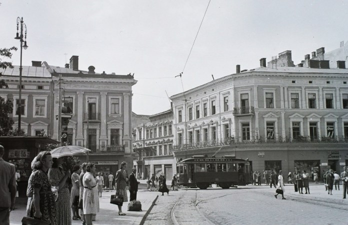 Опубліковані фото Львова 1942 року. Фото: fortepan.hu.