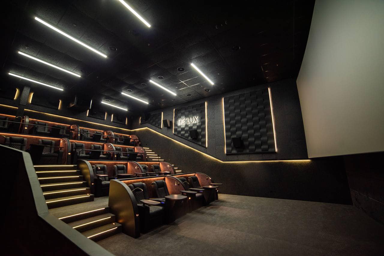 У Львові відкрили перший кіноресторан.