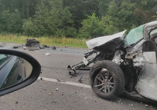 З'явилися подробиці й фото з місця смертельної ДТП на трасі Львів-Шегині.