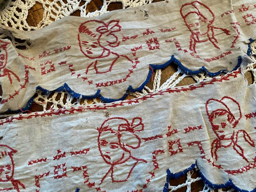 Киянин викупив і передав у музей знайдені на горищі львівського будинку речі євреїв із гетто