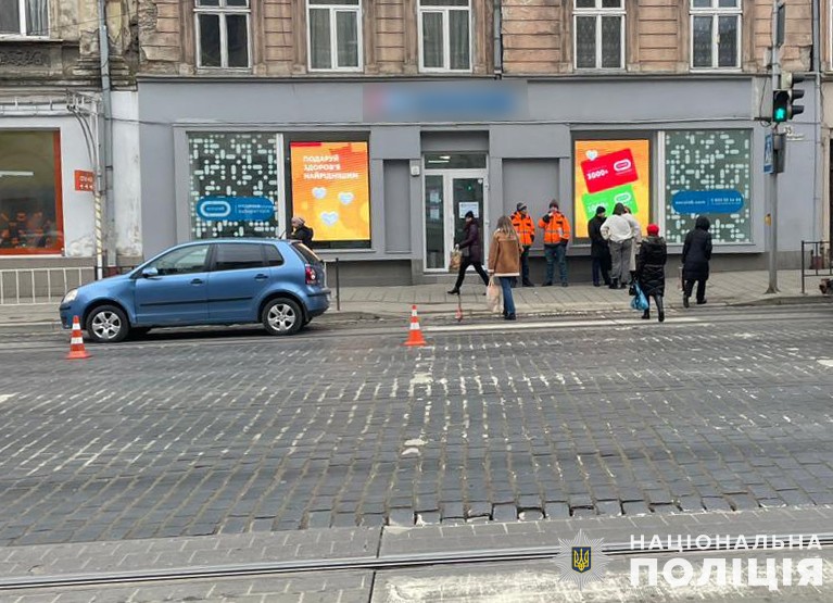 У Львові 24-річна водійка збила 90-річного дідуся, який переходив дорогу на переході.