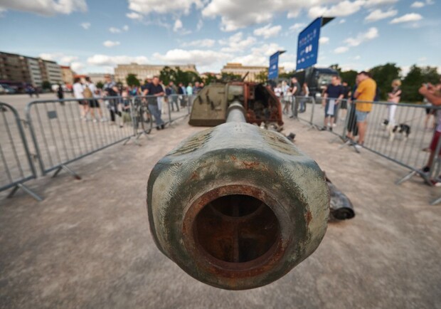 Виставка російської військової техніки, знищеної ЗСУ.
