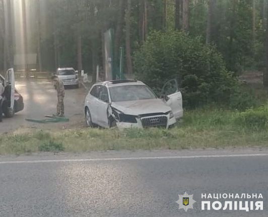 На Львівщині четверо людей, зокрема 4-річна дитина, отримали важкі травми через п'яну водійку.