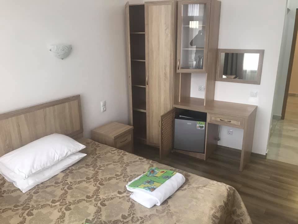 Обсервація 2020. В таких умовах живуть військові у Трускавці. Фото Андрій Кульчинський.