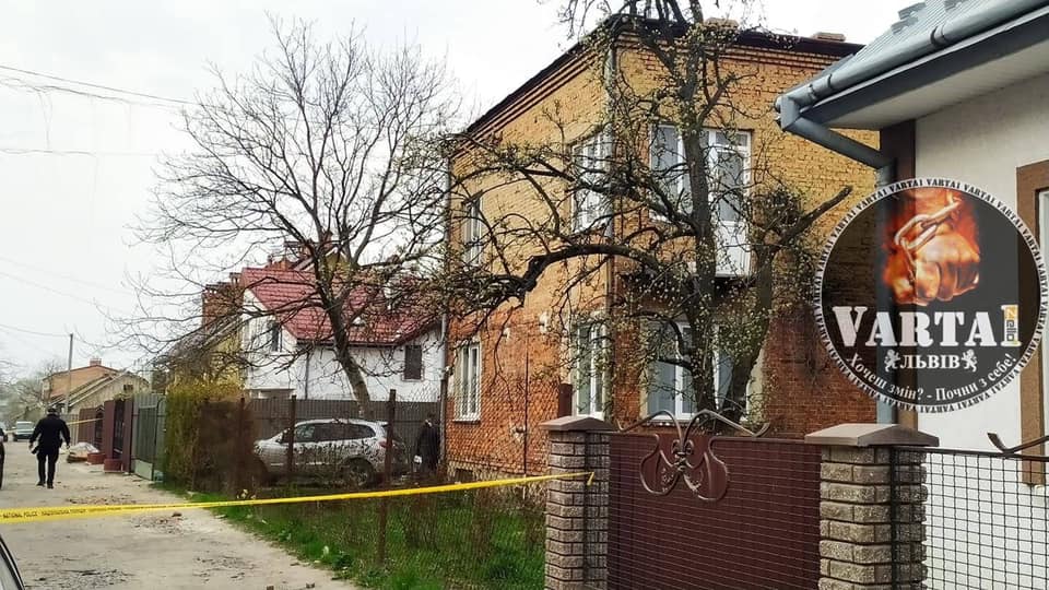 В квартирі у Львові знайшли два трупа. Фото «Варта 1».