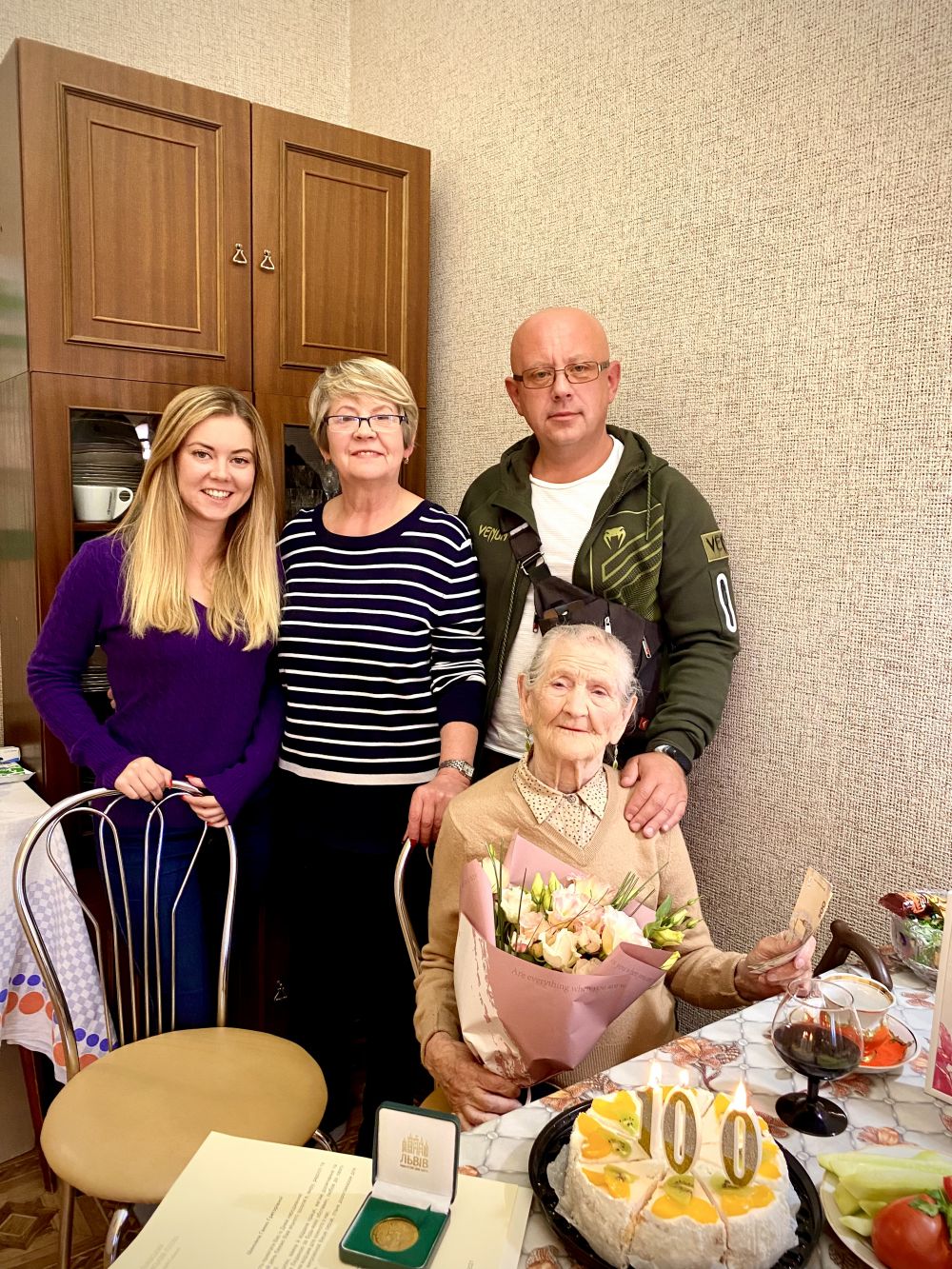 Львів'янці Ганні Марченко виповнилося 100 років: фото зі святкування фото 1