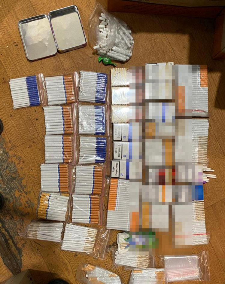 Біля Львова вилучили великі партії підробленого алкоголю і цигарок. Фото: поліція Львівщини