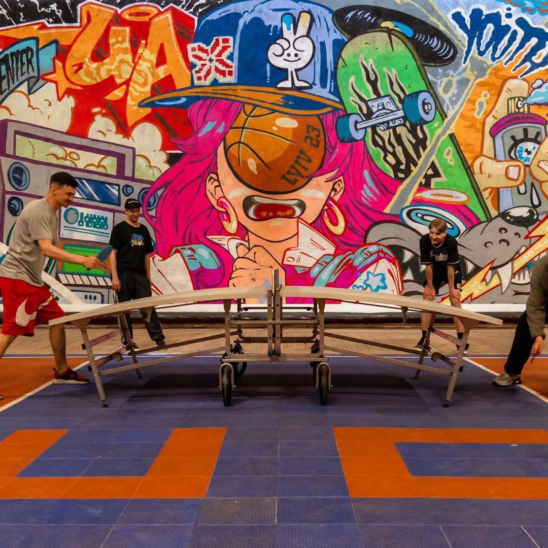 Стрітбол, вуличний футбол та кінотеатр: у Львові відкривають безкоштовний урбан-парк.