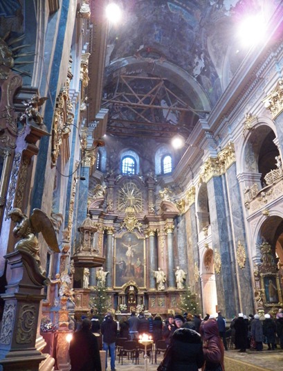 Внутрішній інтер'єр костелу Єзуїтів. Фото: Фотографії Старого Львова.