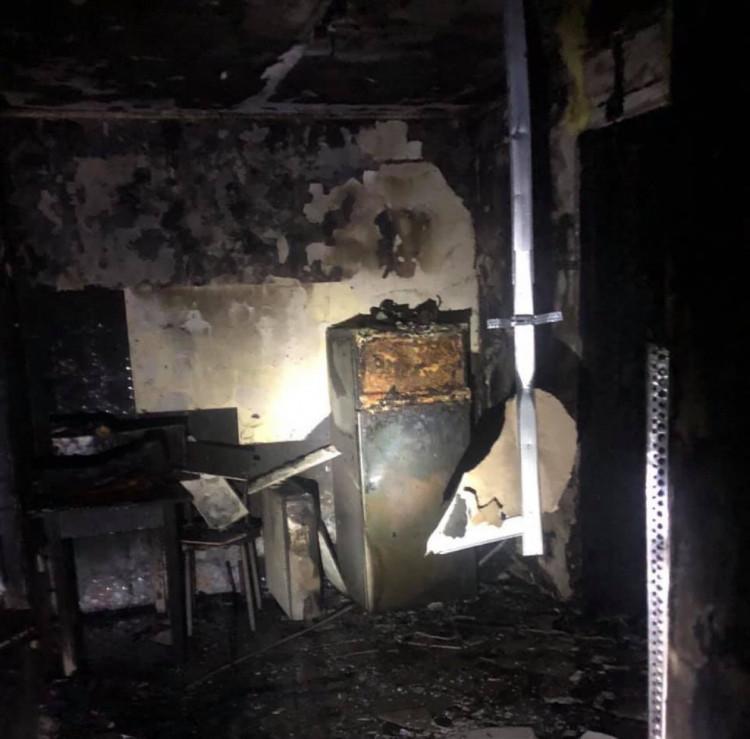 Через пожежу у чотириповерховому будинку у Львові евакуювали мешканців. Фото: ДСНС Львівщини.