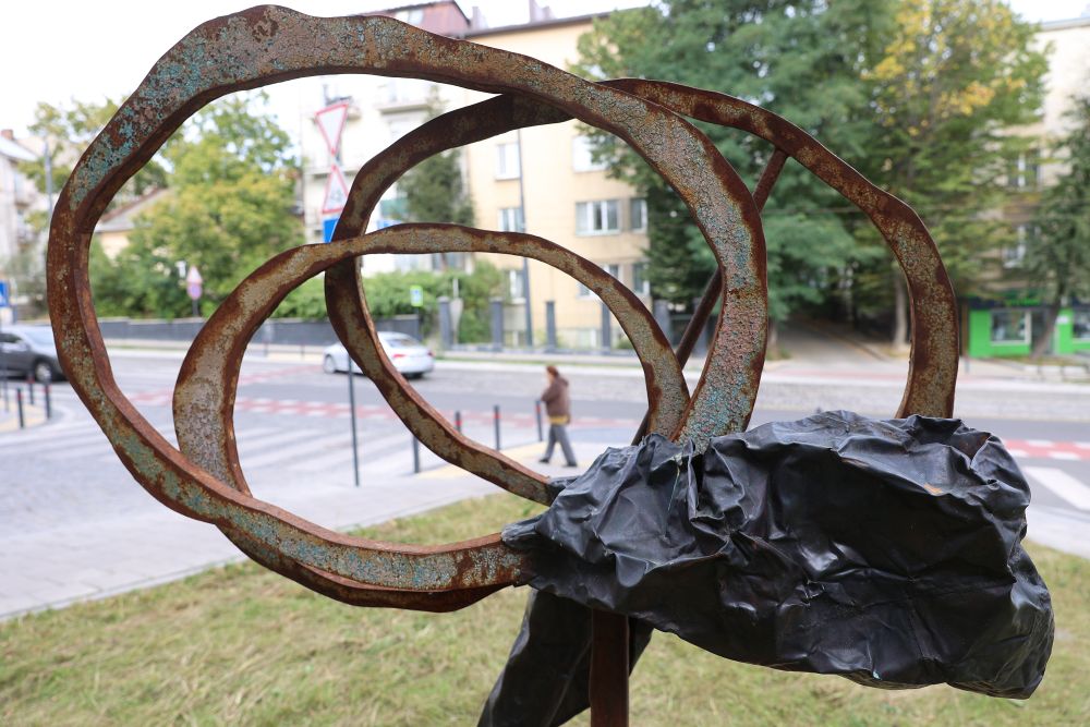 Одна з львівських вулиць перетворилася на мистецьку галерею.