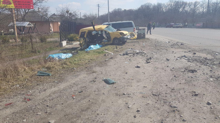 У ДТП біля Червонограда загинули троє людей. Фото Ігор Зінкевич.