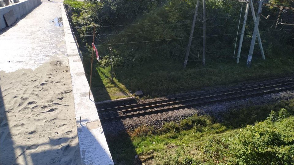 Повертався з роботи: 31-річний львів'янин упав із мосту та потрапив під поїзд. Фото: Zaxid.net.