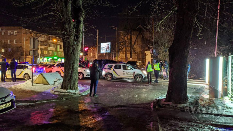 Переодягнувся жінкою та проник у школу: у Львові затримали педофіла з Києва