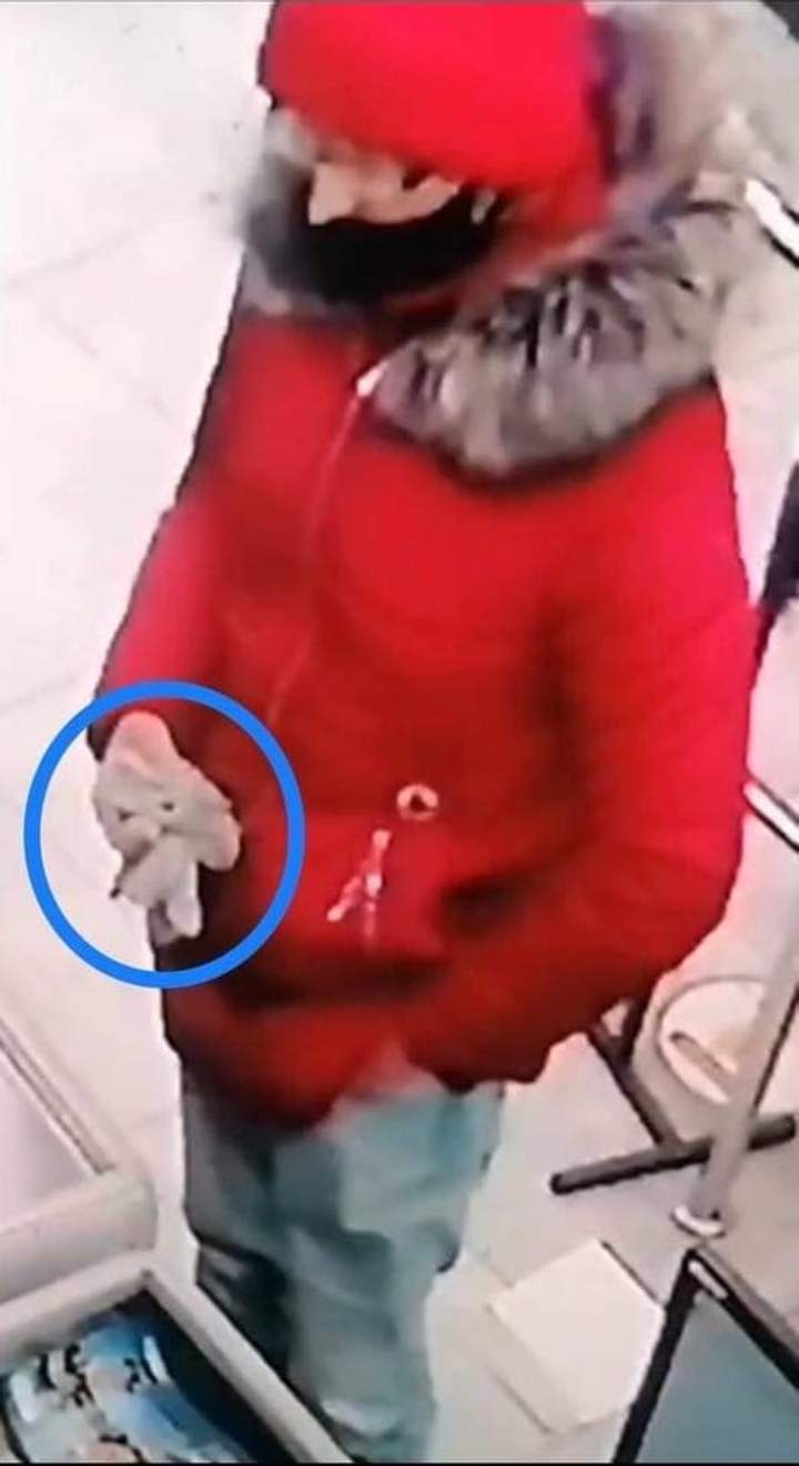 У Львові педофіл у жіночому одязі проник у шкільний туалет і намагався розбестити дитину