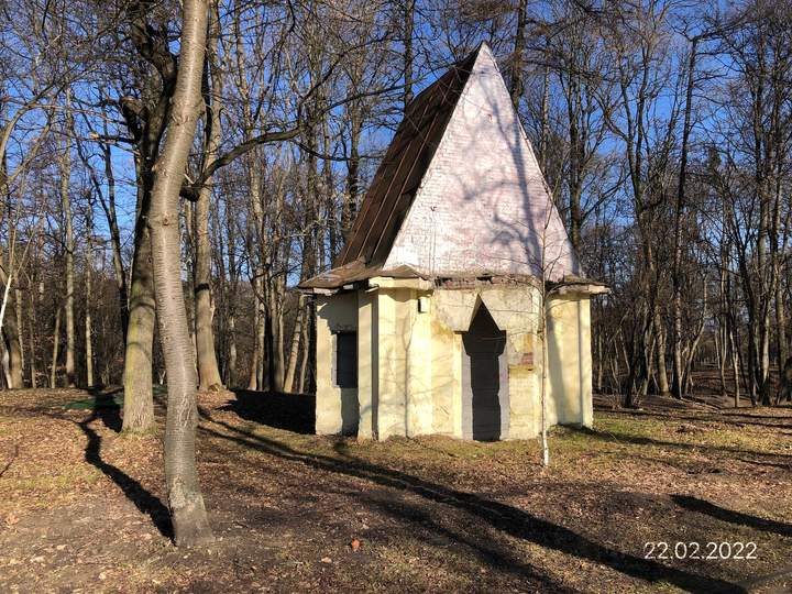 Занедбані павільйони в Стрийському парку перетворять на кафе та крамниці.