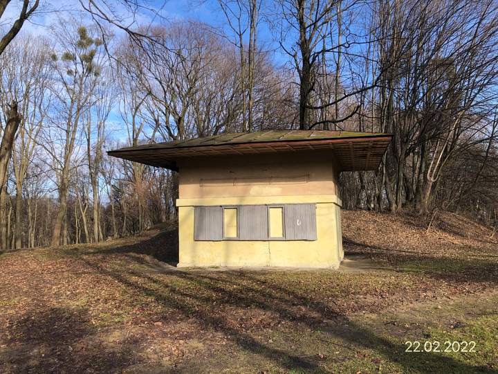 Занедбані павільйони в Стрийському парку перетворять на кафе та крамниці.