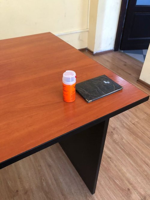 Балончик Кобра-1Н, який поліція виявила в машині водія сервісу Bolt. Фото: поліція Львівщини.